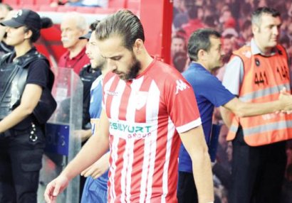 Yığmamıza qoşulmadı, Almaniyaya getdi