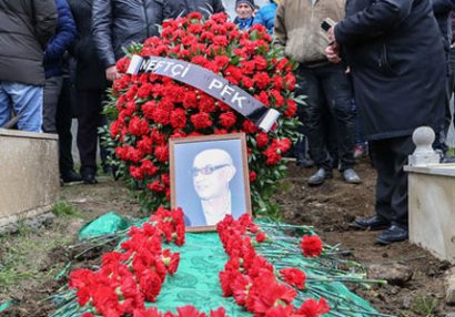 FIFA prezidenti Böyükağa Hacıyevə görə başsağlığı verdi - FOTO