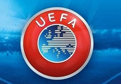 Yığmamız Türkiyəyə 21 futbolçu ilə gedir