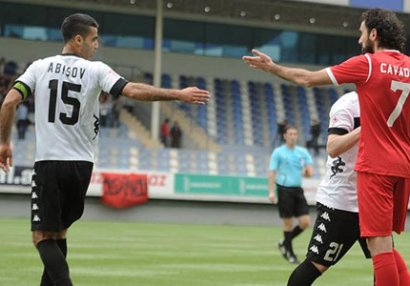 Vaqif Cavadovla Ruslan Abışov arasında qalmaqal