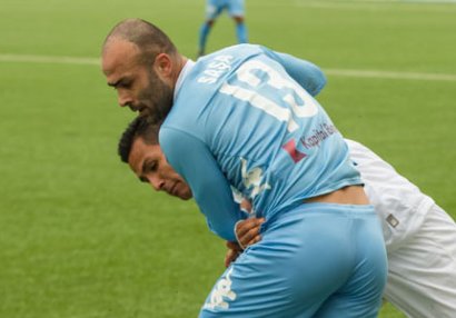 Daha iki futbolçu “Zirə”dən getdi