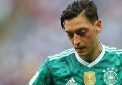 Mesut karyerasının bitirdi: 