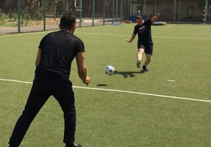 Azərbaycanda daun sindroumlulardan ibarət futbol komandası yaradılır - FOTOLAR