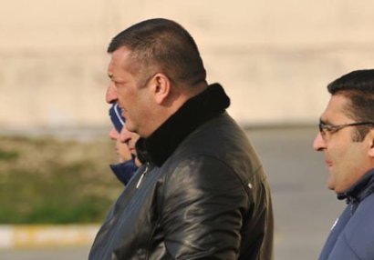 Zaur Axundov futbolçuların maaşını kəsdi