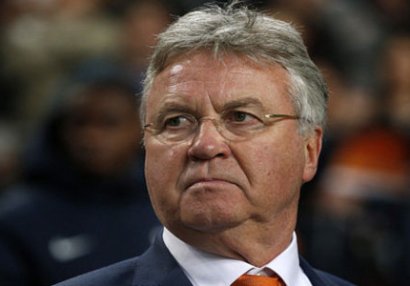 Quus Hiddink U-21 yığmasını çalışdıracaq