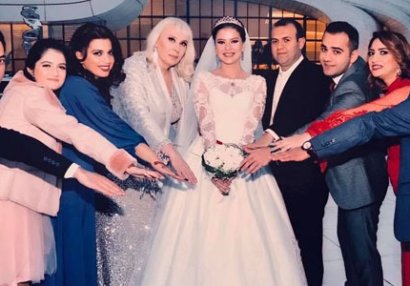 Rauf Məmmədov toyunda xanımı üçün mahnı oxudu - FOTO/VİDEO