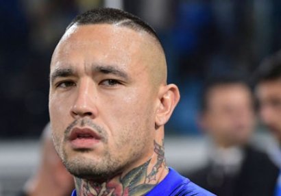 Məşhur futbolçu: \