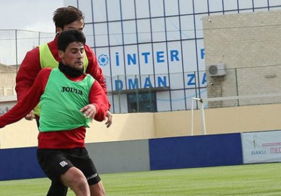 Daha biri \