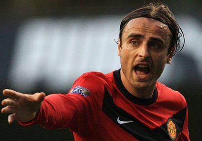 Dimitar Berbatov yaşıl meydanlara döndü