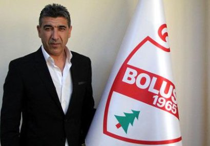 Millimizin futbolçusu baş məşqçisiz qaldı