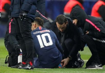 Neymar göz yaşlarını saxlaya bilmədi