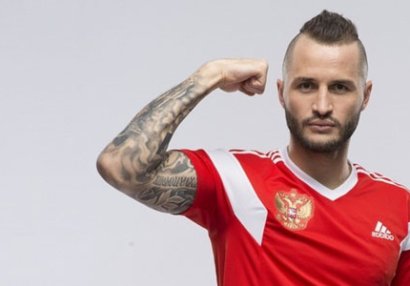 Rus futbolçu İstanbul nəhənginə keçir - Türkiyəyə uçdu