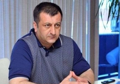 Zaur Axundovun kölgəyə çəkilməsinin sirri