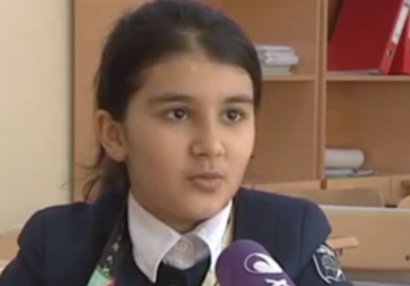 İranda bayrağımız üçün mübarizə aparan 11 yaşlı Zəhra - VİDEO
