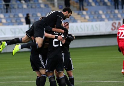 75-ci ev heç-heçəsi