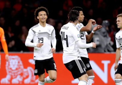 Hollandiya - Almaniya oyununda 5 qol - VİDEO