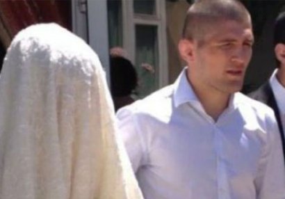 Makqreqor Həbib Nurməhəmmədovun arvadını təhqir etdi - FOTO