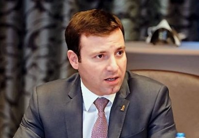Elxan Məmmədov Gəncədə: onun yeni kadrı “yeyinti\