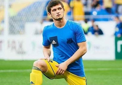 Amerikalı 155 min aldığı azərbaycanlı futbolçudan yenə pul istəyir