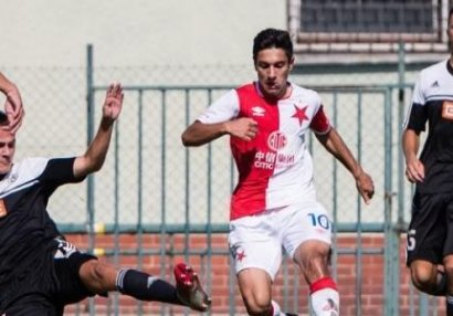 Azərbaycanlı futbolçu Çexiyada dubl etdi - 17 qol vurub