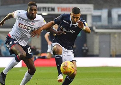 İngiltərə çempionatında qalmaqal: futbolçular meydana çıxmadı
