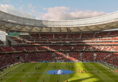 Məşhur klubun stadionunda porno film çəkildi