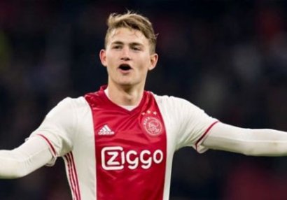 19 yaşlı futbolçu 70 milyona transfer olunur