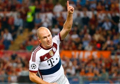 Robben 200-ə çatdı