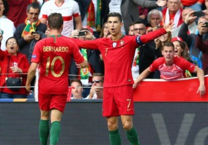 Ronaldo şou göstərdi, Portuqaliya finala çıxdı - VİDEO
