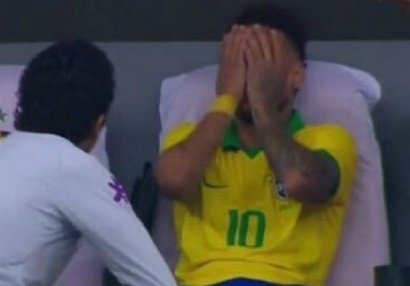 Neymar zədələndi, göz yaşı tökdü - FOTO