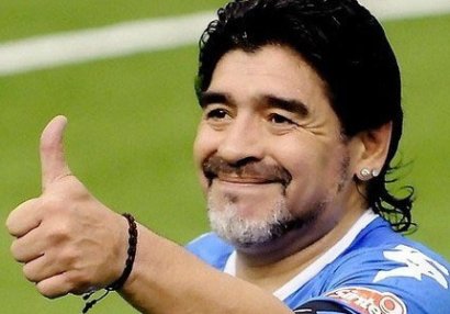 Maradona istefa verdi