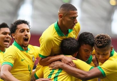 Braziliya Amerika Kubokuna darmadağınla başladı - VİDEO