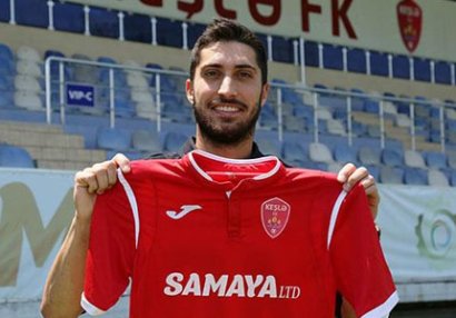 Bakı klubu argentinalı futbolçu ilə müqavilə imzaladı