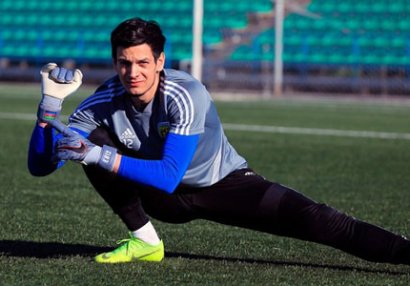 Emil Balayev yeni 1-ci oldu