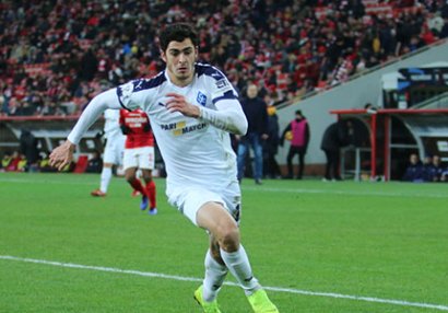 Şeydayev oynadı, 