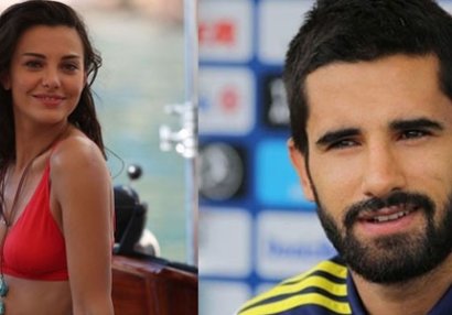 Məşhur aktrisa futbolçu sevgilisindən üçüncü dəfə ayrıldı - FOTOLAR