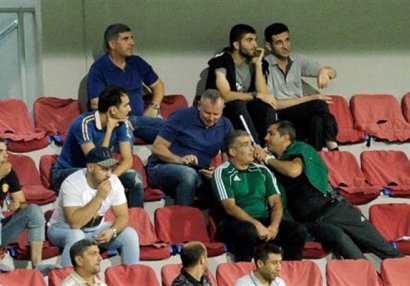 AFFA-da dava: Babək Quliyev Elçin Məmmədovu yumruqladı