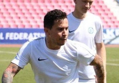 Reynaldo ayın əvvəlində müqavilə bağladığı klubdan getdi