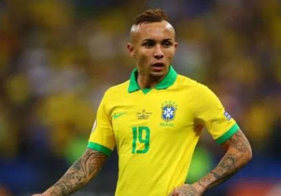 “Arsenal” bombardiri transfer edir