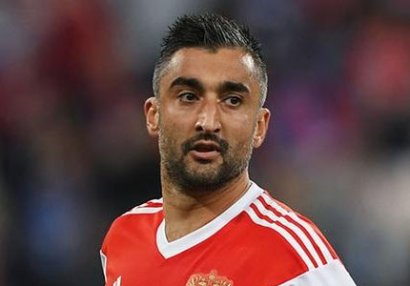Aleksandr Səmədov karyerasını bitirdi