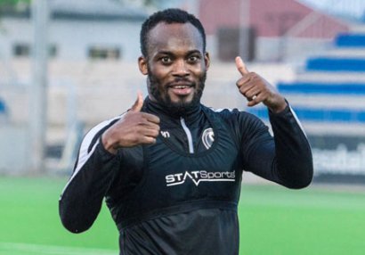 Maykl Essien \