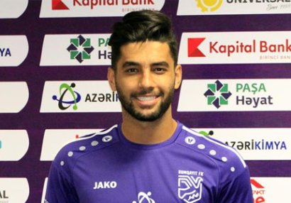 İran millisinin futbolçusu Azərbaycanda - RƏSMİ
