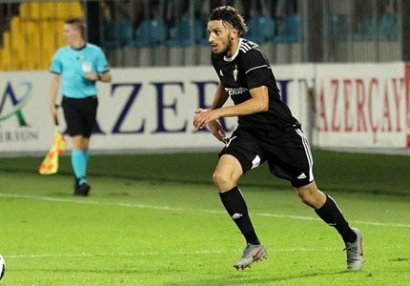 Fransa klubunun baş məşqçisi: \