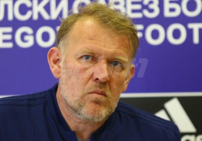 Robert Prosineçki: \