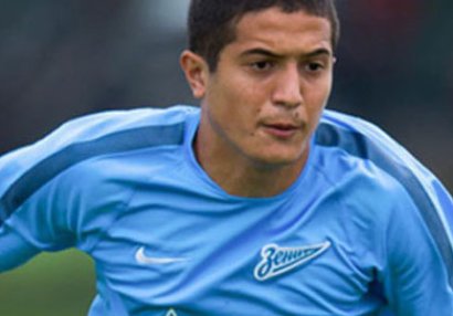 Riad Rəfiyev daha bir əcnəbini millimizə \