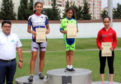 Trek üzrə ölkə çempionları müəyyənləşib - FOTOLAR