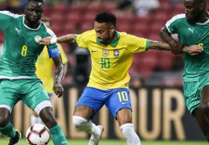 Neymar 100-ə çatdı, Braziliya \