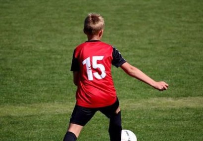 Futbol oynamaq üçün evdən gedən 14 yaşlı oğlan itkin düşdü