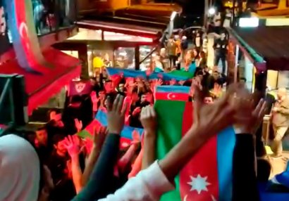 Türkiyəli fanatlardan \