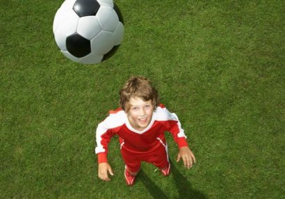 Futbolda şok qadağa